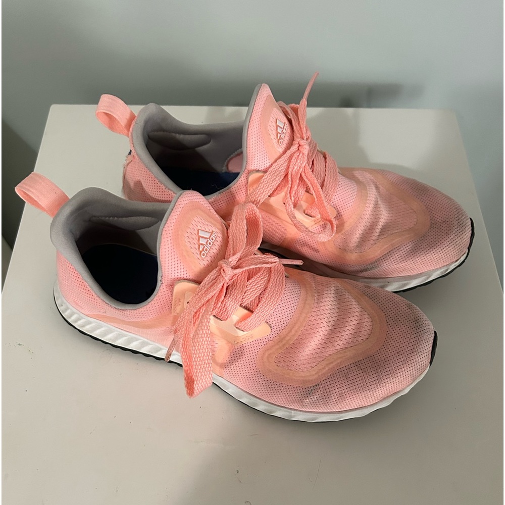 PINK ADDIDAS SNEAKS